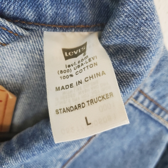 LEVI'S 'Standard Trucker Jean Jacket SZ L! - Picture 3 of 4